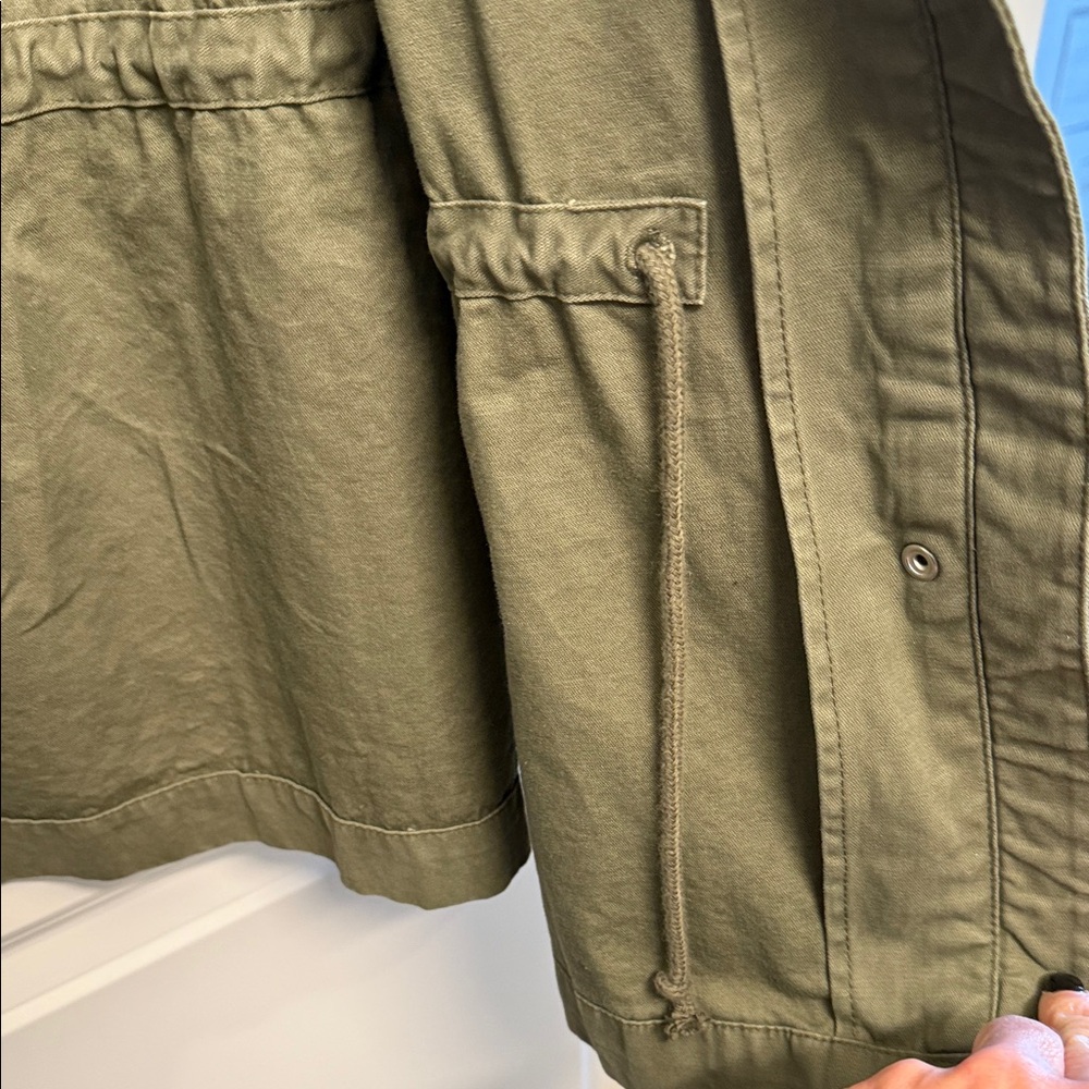 Like New! Old Navy Utility Jacket in Olive Green women 2X - Picture 7 of 8